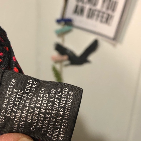 V neck dress red ruffles midi sleeveless - Picture 7 of 7